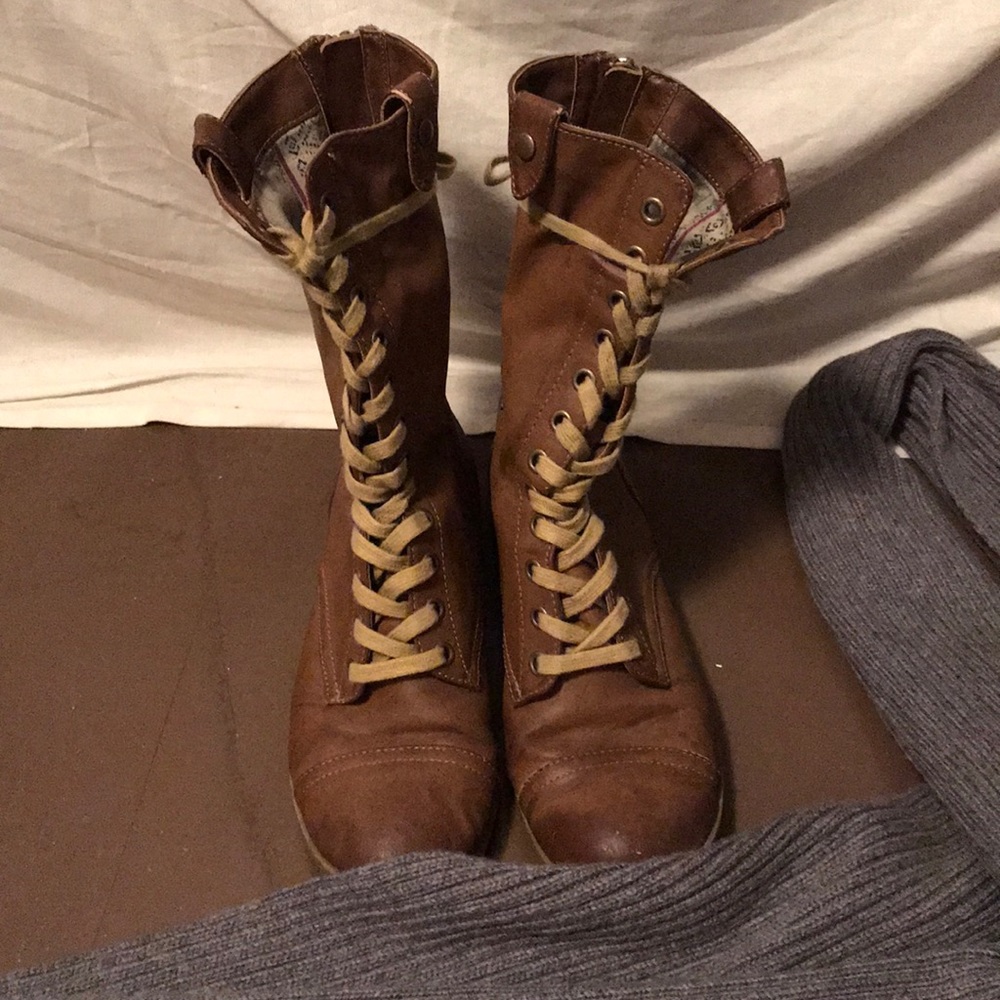 Hipster boots